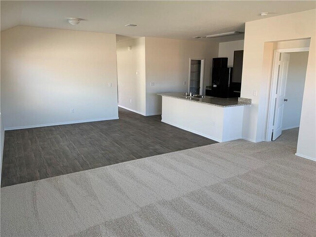 Building Photo - 14908 Ben Davis Dr