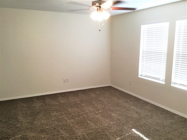 Foto del edificio - 9647 W Touchstone Dr