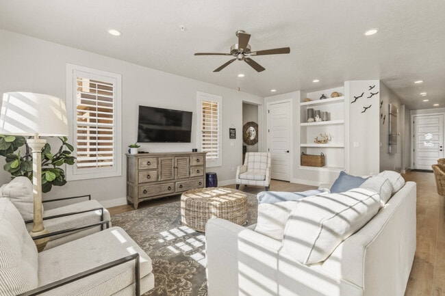 Building Photo - 2249 N Coral Canyon Blvd