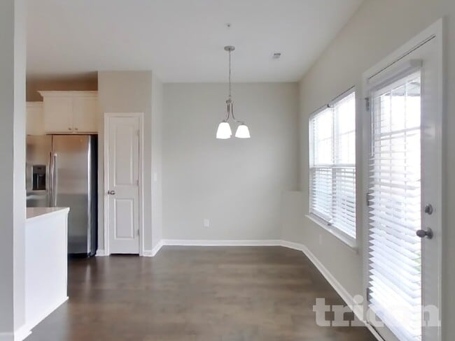 Foto del edificio - 704 Finse Dr