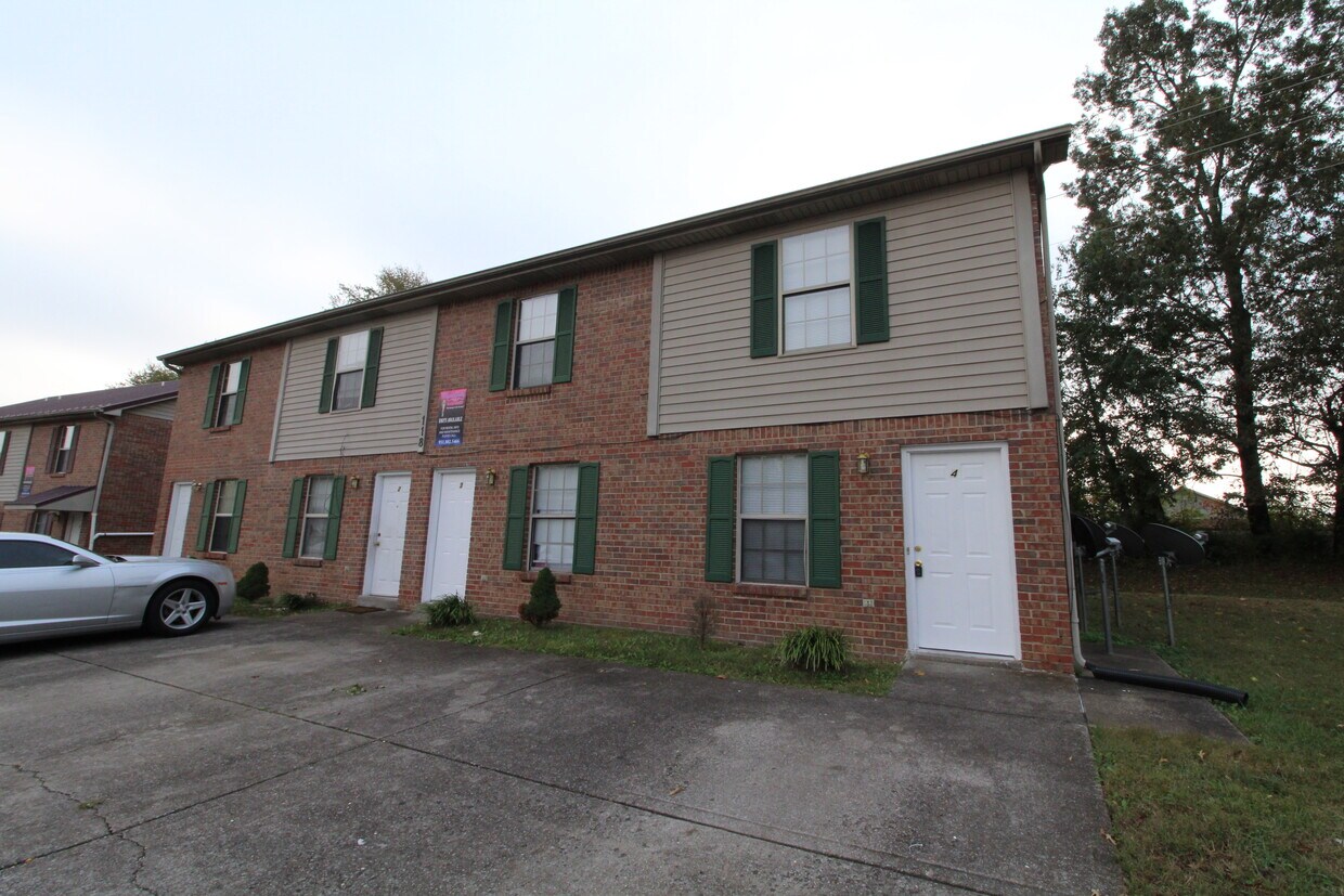 118 Hickory Trace Rd, Clarksville, TN 37040 Townhome Rentals in