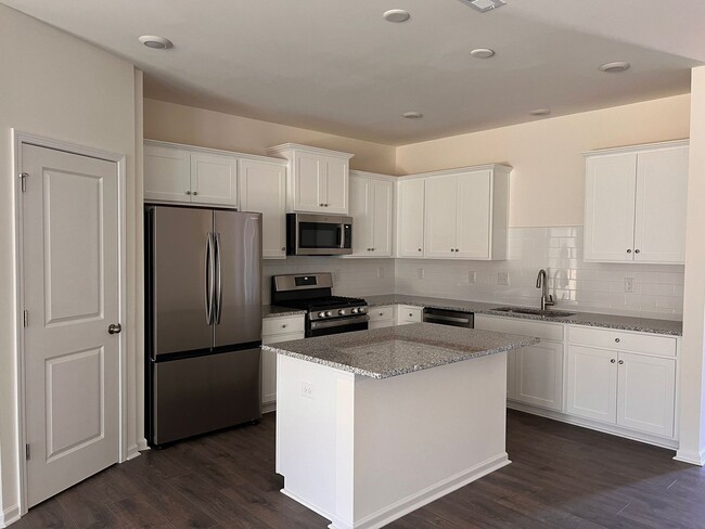Foto del edificio - New Construction! 3BR/2.5BA Townhouse; Kel...