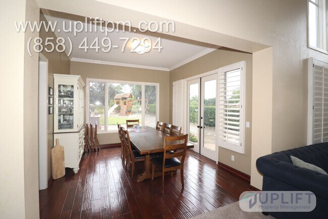 Building Photo - Mt. Woodson Estate home available 5 bedroo...