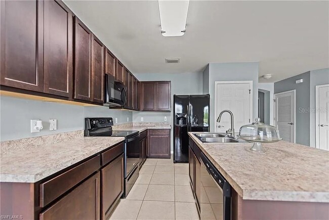 Building Photo - 3605 Denia Ct