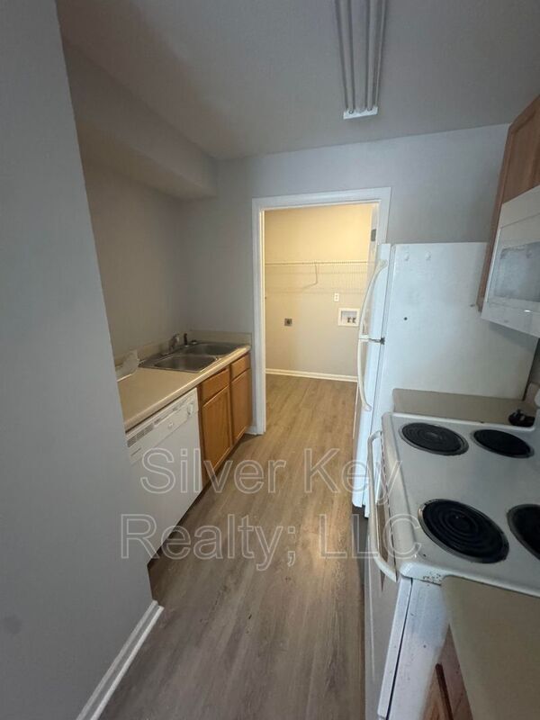 Foto del edificio - 220 Willow Creek Drive