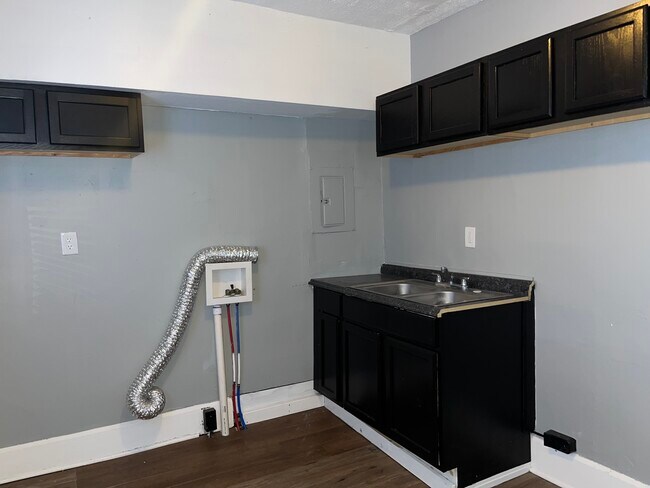 Foto del edificio - 2610 Winthrop Ave