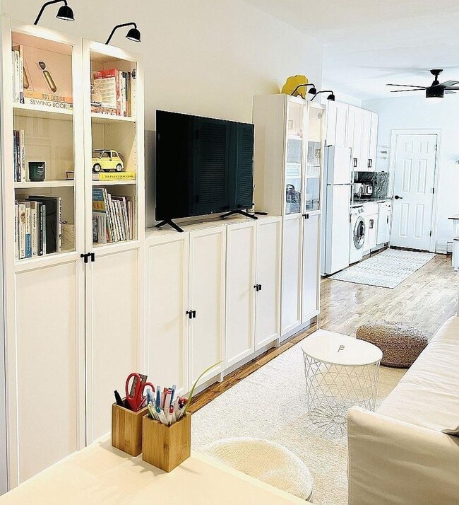 Foto del edificio - 214 Jefferson St