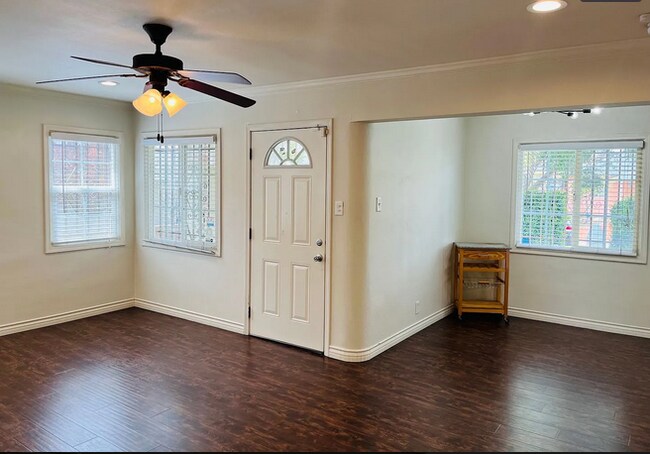 Foto del edificio - 11626 Truro Ave