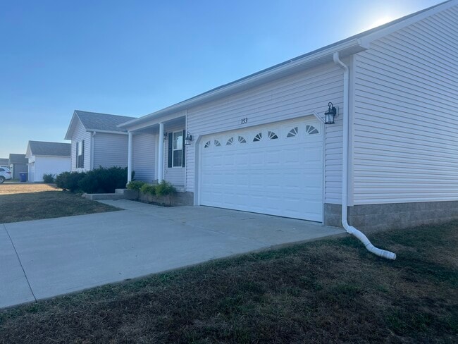 Building Photo - 153 Spokane Ct