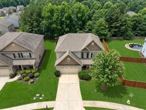 Building Photo - 1086 Blind Brook Cir