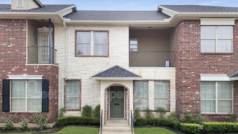 Primary Photo - 309 Forest Dr Loop