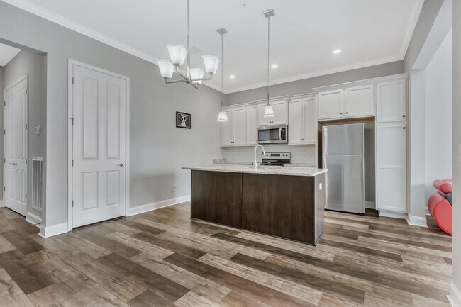 Foto del edificio - 2052 Sunflower Dr