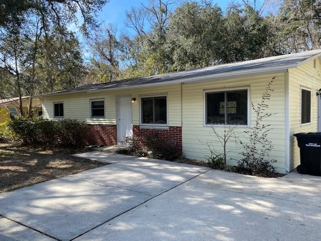 Building Photo - 3316 N Ridge Rd