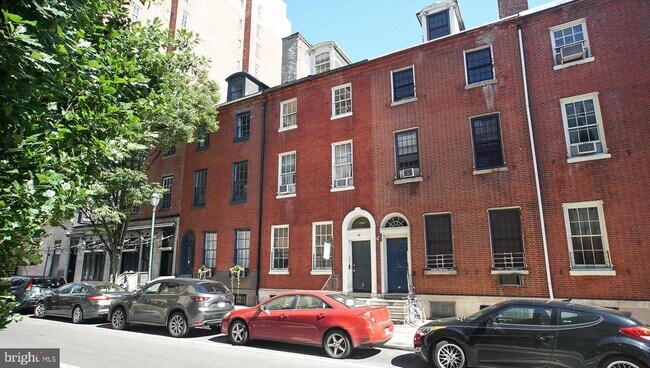 Building Photo - 1225 Spruce St