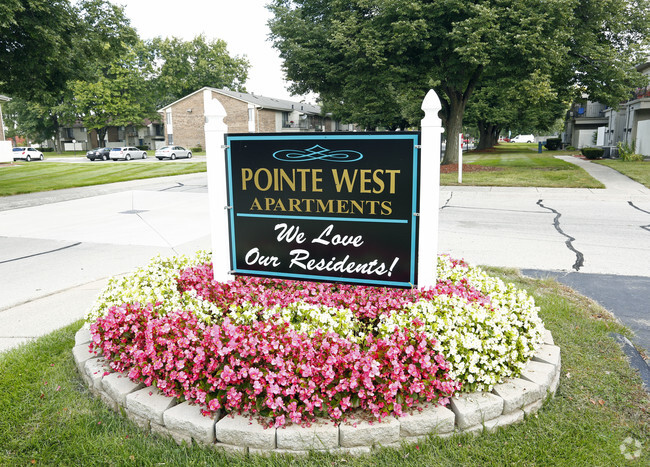 Foto del edificio - Pointe West Apartments