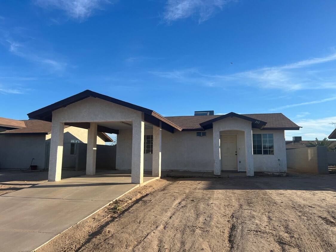 Two Bedroom One Bath home with a one car C... House Rental in San