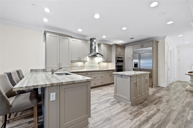 Building Photo - 105 Isle of Venice Dr