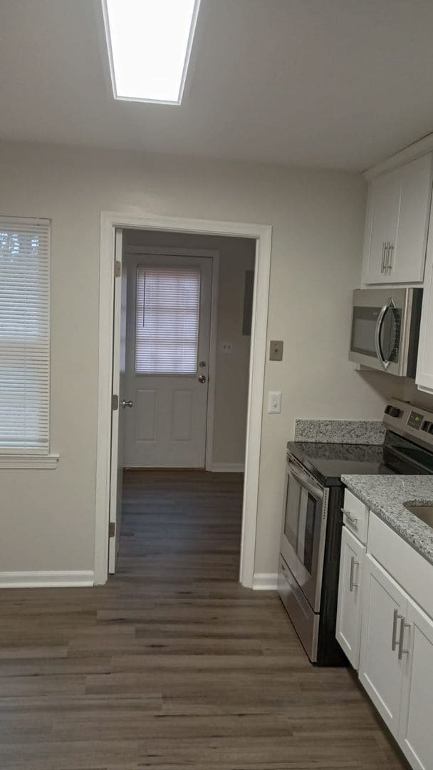 Building Photo - 310 Brookedge Dr