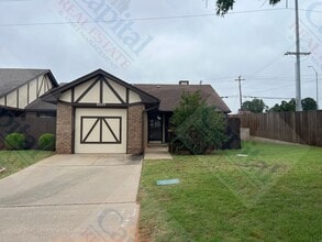 Building Photo - 9225 Stonegate