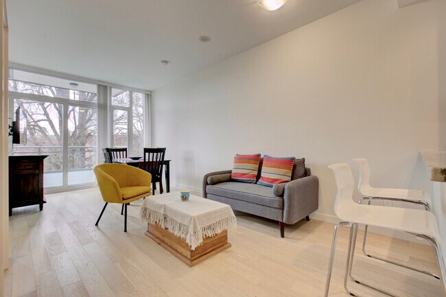 Photo du bâtiment - 2620 Arbutus St