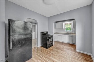 Building Photo - 3598 E 108th St