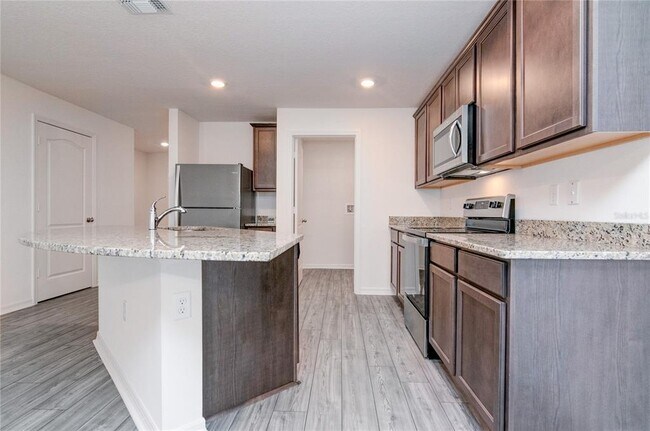 Building Photo - 1599 Wynford Cir