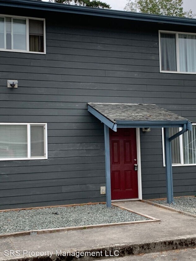 315 W Woodworth St, SedroWoolley, WA 98284 Apartment for Rent in