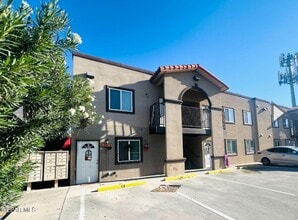 Building Photo - 540 S Yarbrough Dr