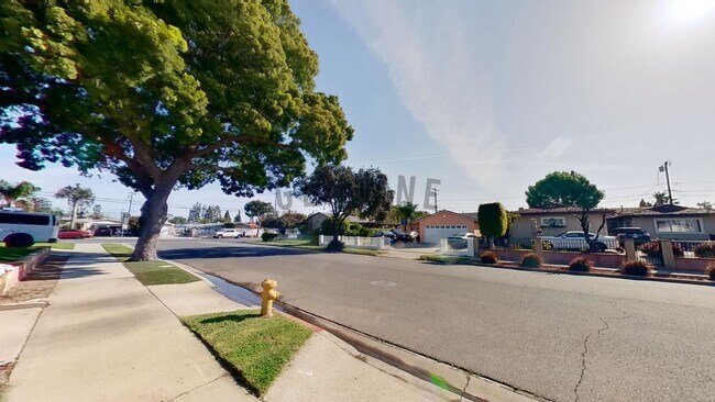 Foto del edificio - Charming 4Bd House in Anaheim