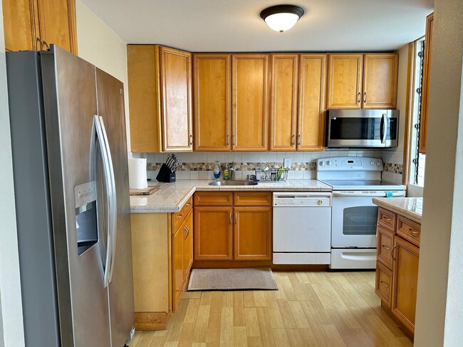 Building Photo - Ocean view from this 2 bedroom 1 bath furn...