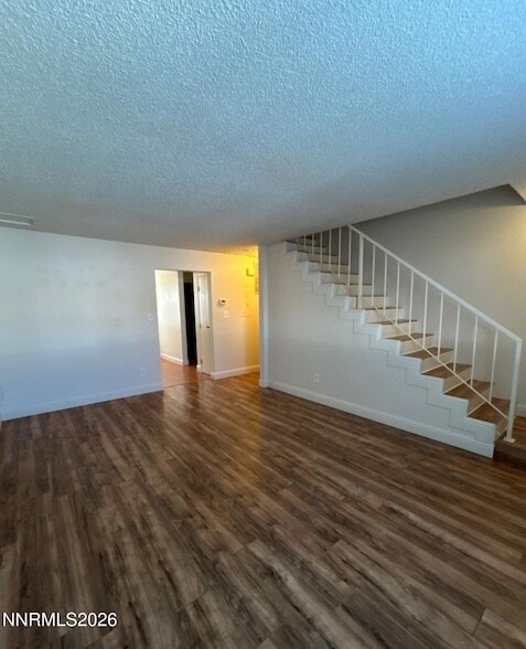 Building Photo - 1410 E 9th St