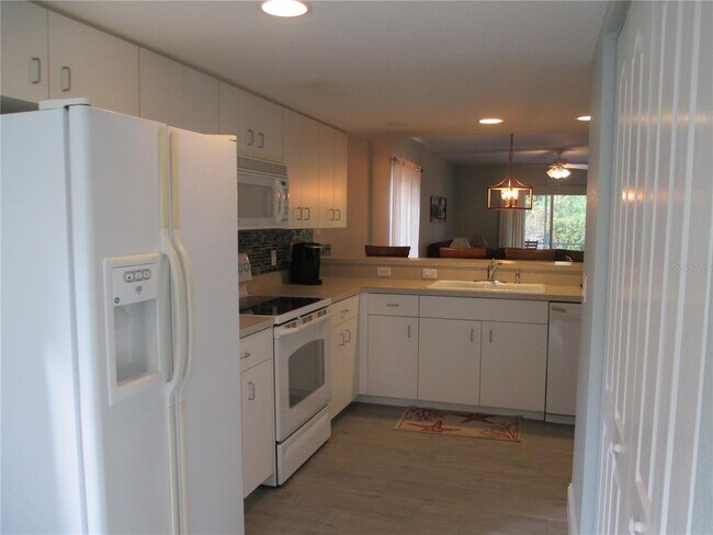 Foto del edificio - 8050 Memory Ln