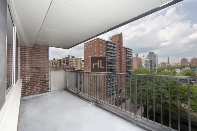 Foto del edificio - 120-160 W 97th St