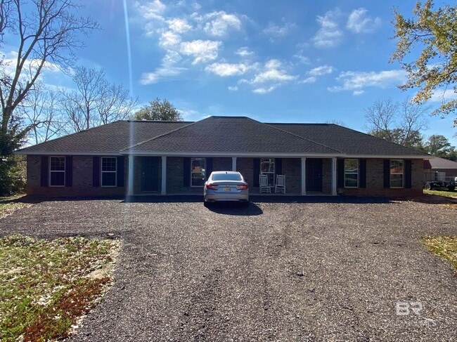 Foto del edificio - 24944 School St