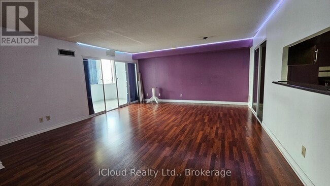 Building Photo - 80-1580 Alton Towers Cir