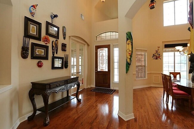 Foto del edificio - 7610 Hampton Bay Ln