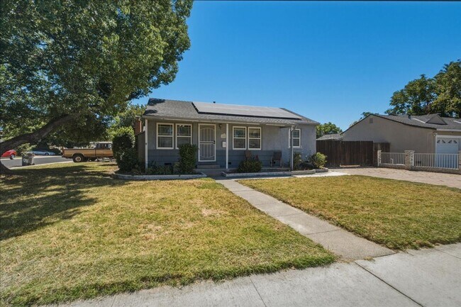Photo - 601 Poplar Ave Townhome
