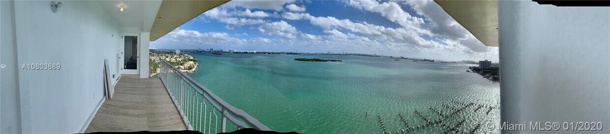 Foto principal - 11111 Biscayne Blvd