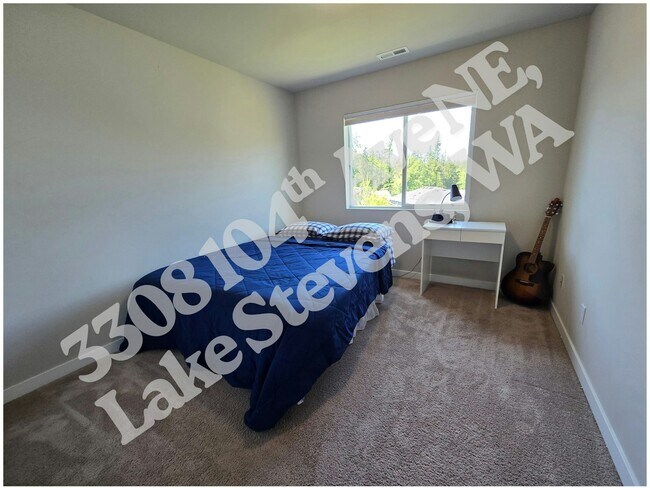 Foto del edificio - 3308 104th Ave NE