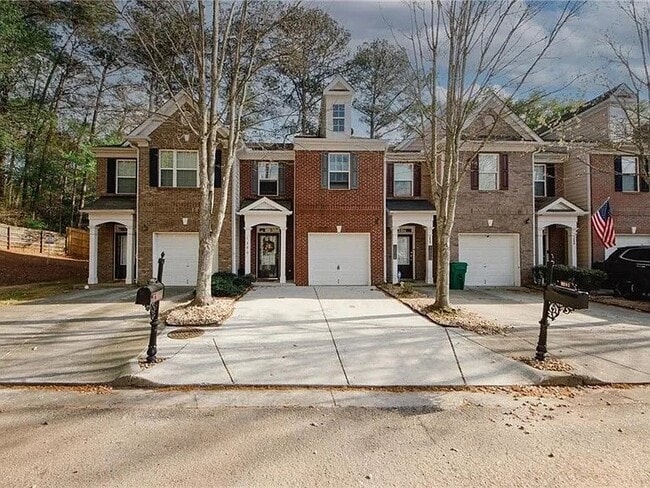 Building Photo - 1290 Adcox Square