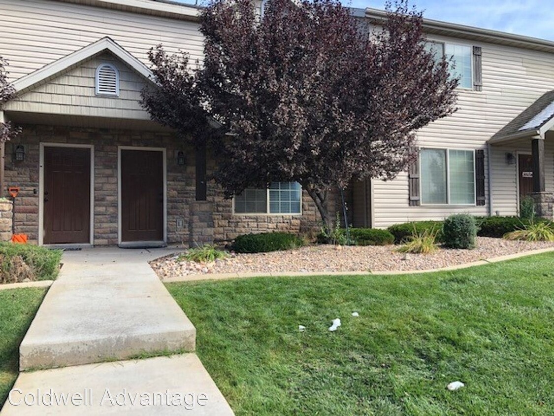 3 br, 2.5 bath House - 370 W 1425 N #3