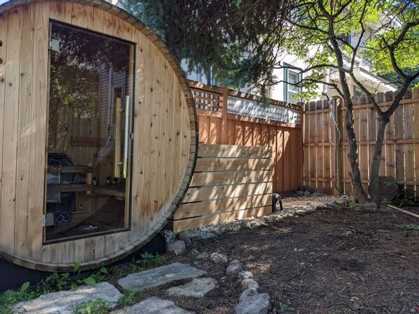 Foto del edificio - 1679 Hubbard Ave