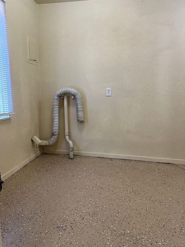 Foto del edificio - 3413 SW Brendan Ave