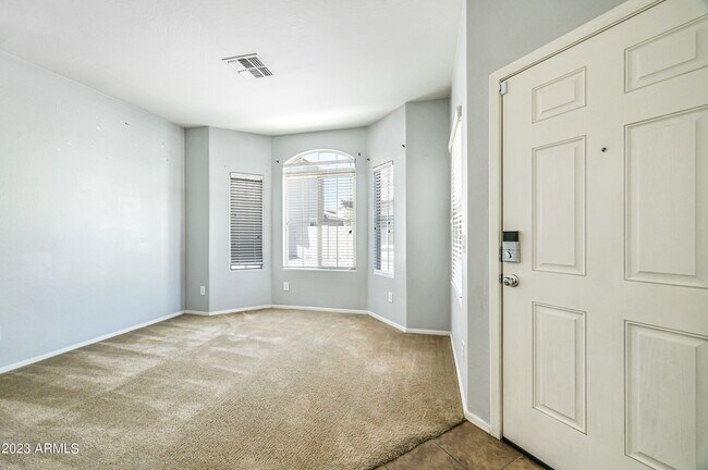 Foto del edificio - 9406 S 33rd Dr