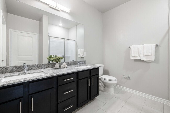 Foto del edificio - The Crossing at Clear Creek