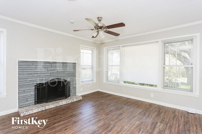 Foto del edificio - 1624 Oakland Blvd