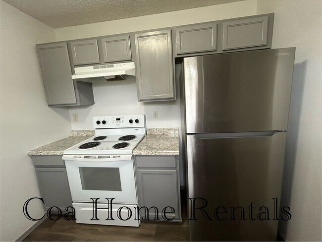 Foto del edificio - Northeast Duplex