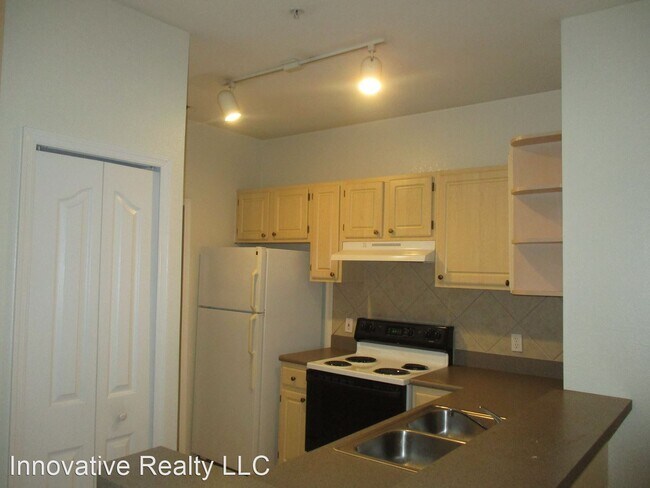 Building Photo - 2 br, 1 bath House - 1375 Lake Shadow Circ...