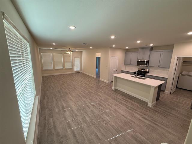 Foto del edificio - 801 Portina Dr