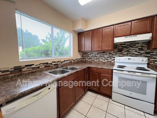 Foto del edificio - 12114 Napiers Cir